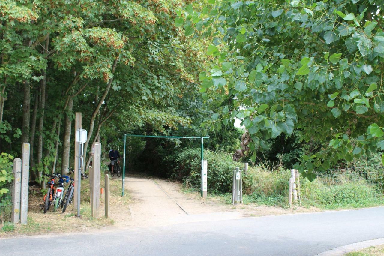 Hébergement de vacances De Veldmuis, Met Mooie Speelhoek En Speelhuis